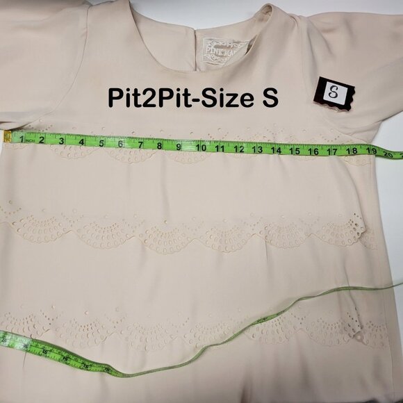 CREAM colored  Laser Cut Tiered Blouse Top Size S- NEW - Picture 8 of 11